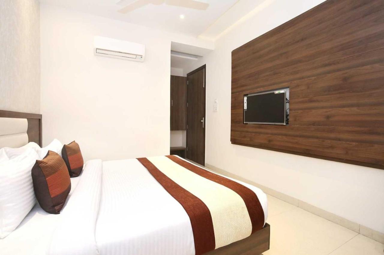 Hotel O Grand Star Amritsar Exterior foto