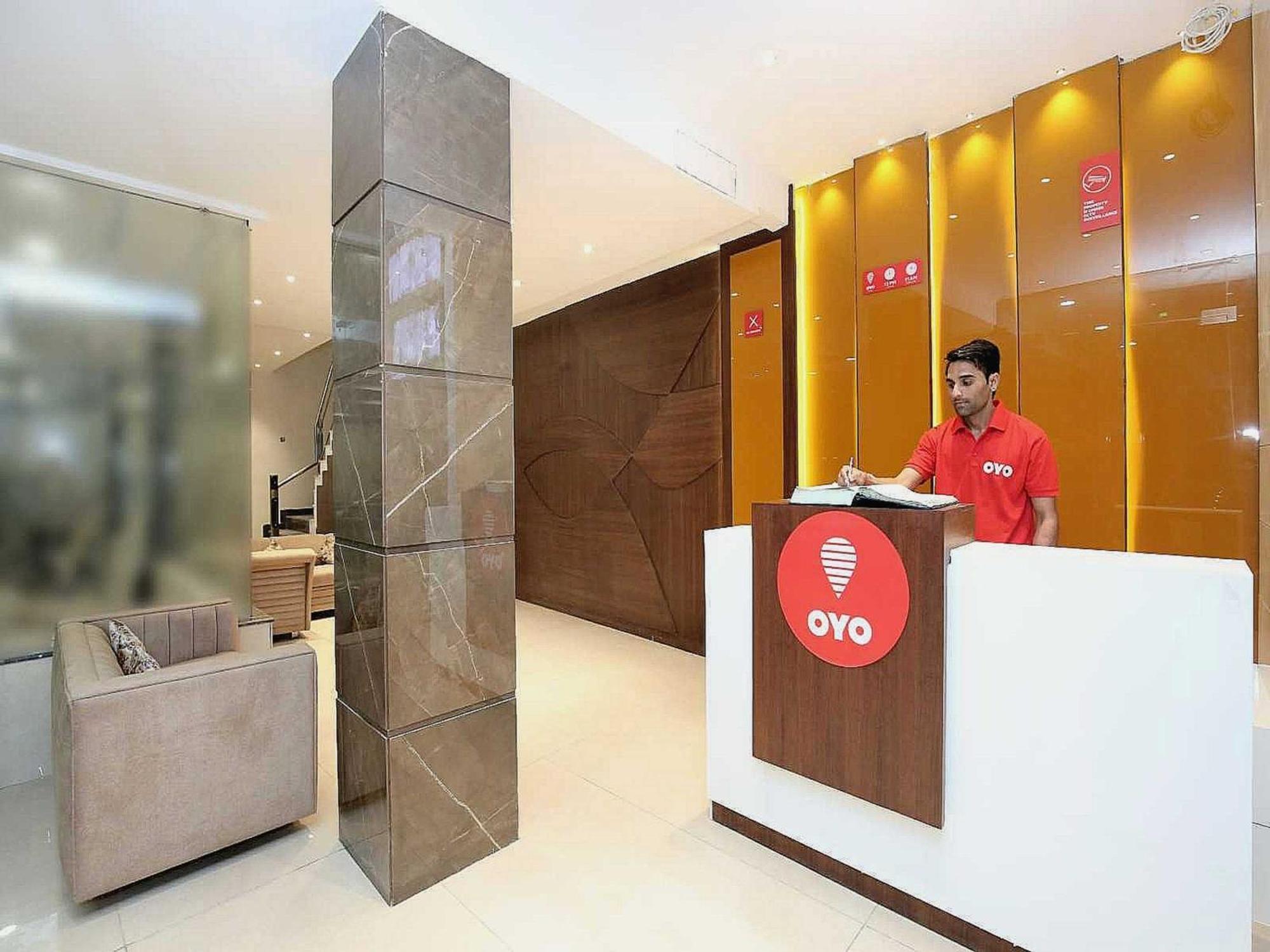 Hotel O Grand Star Amritsar Exterior foto