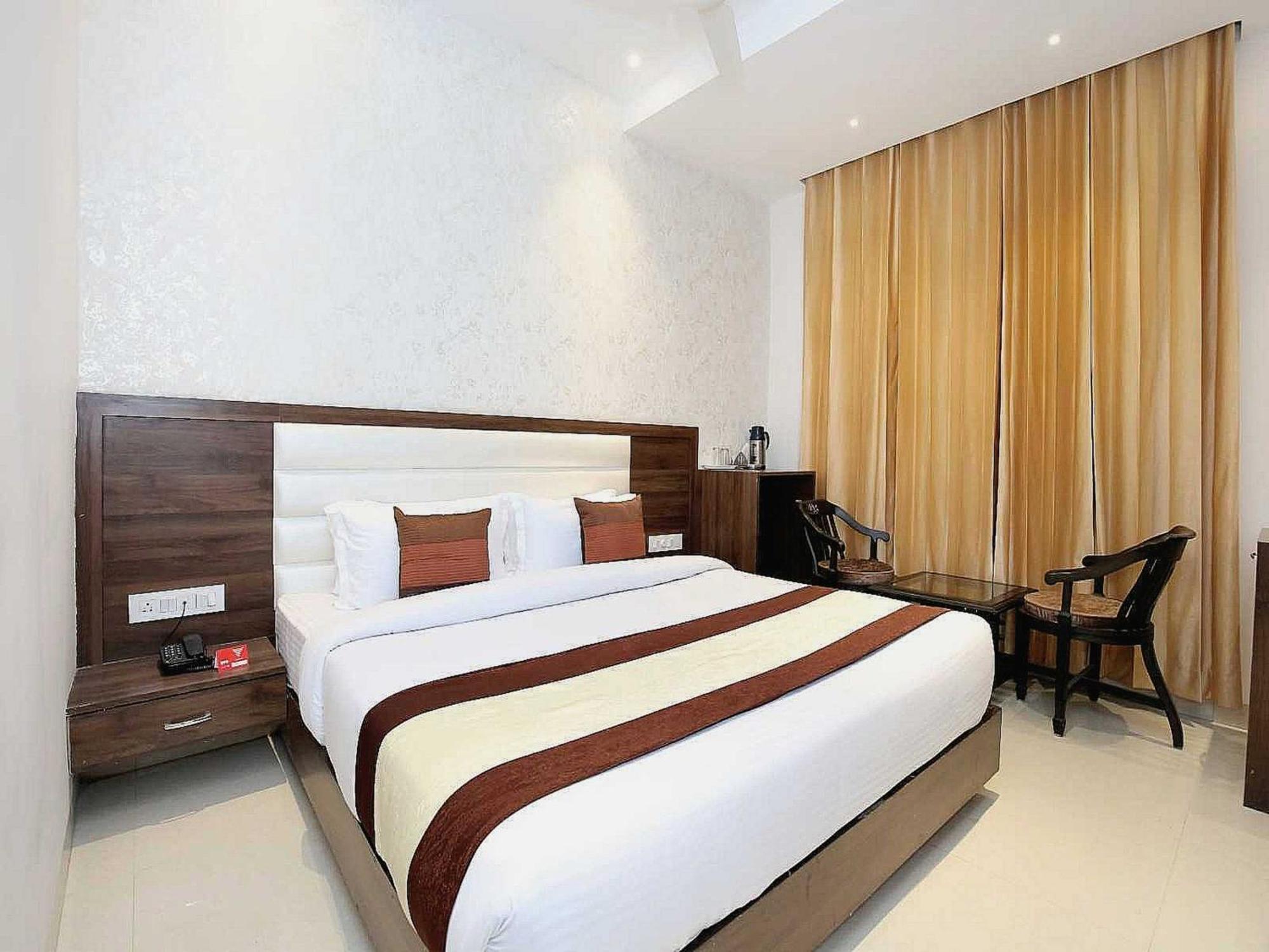 Hotel O Grand Star Amritsar Exterior foto